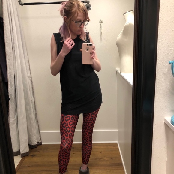 Lululemon black mini shift dress size 4 or 6 - Picture 3 of 7